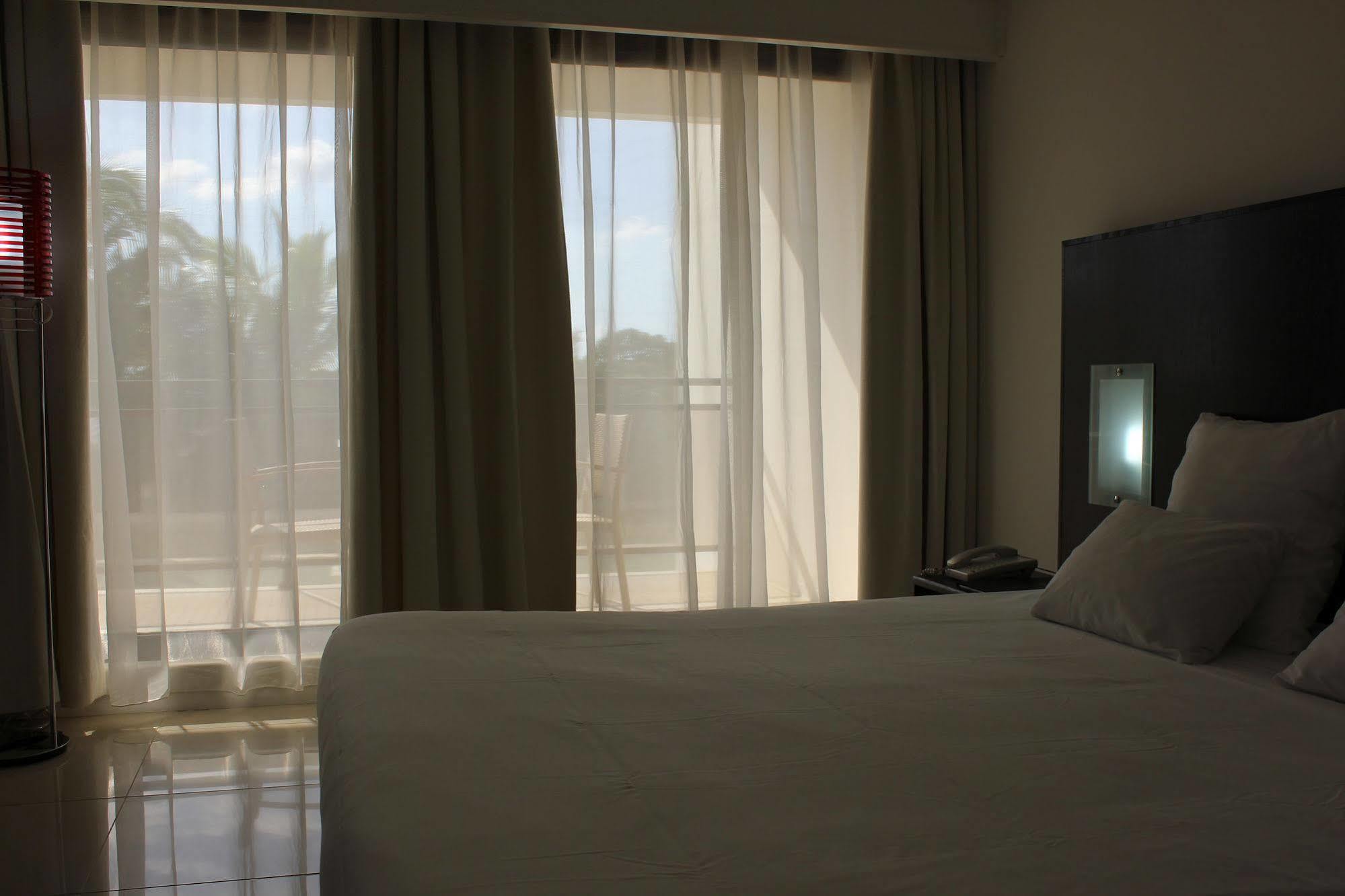 Hotel Le Saint Denis Εξωτερικό φωτογραφία