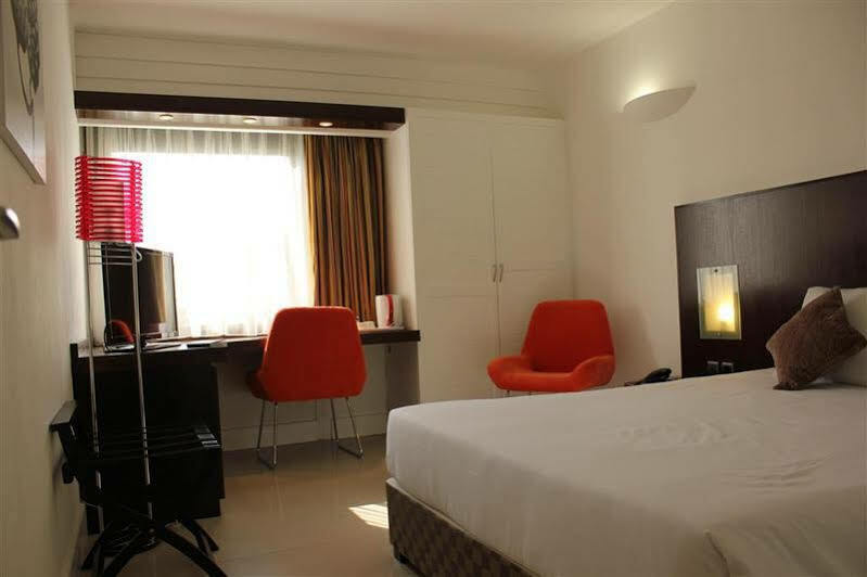 Hotel Le Saint Denis Εξωτερικό φωτογραφία